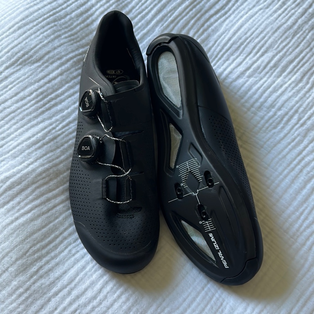 NWOB Men’s 43 (10) Pro Road Shoes - Pearl Izumi Cycling
